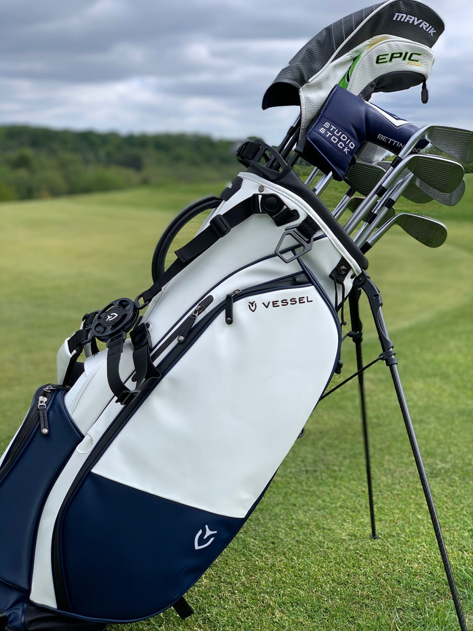 Review of The Vessel Luxury Golf Bag Line